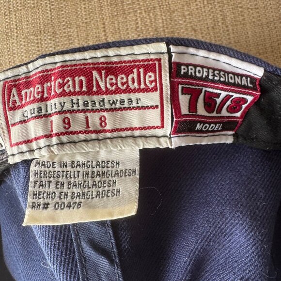 Chicago Cubs Navy Embroidered Bear Logo Baseball Cap American Needle VTG - Picture 7 of 9